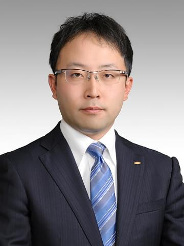 小川 哲史
