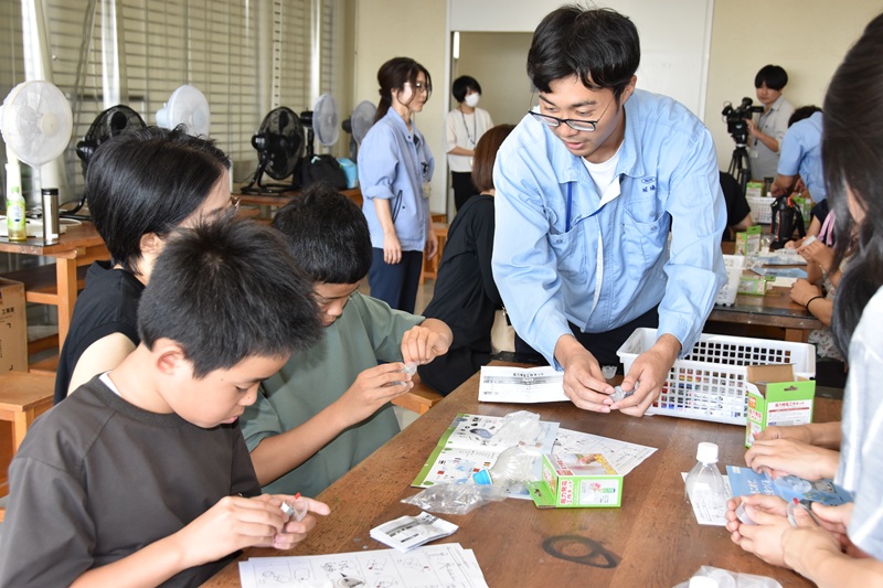 小学生対象の科学大好きセミナー(2025年8月)